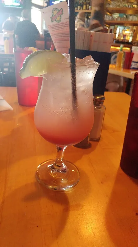 Strawberry Lemonade Mimosas